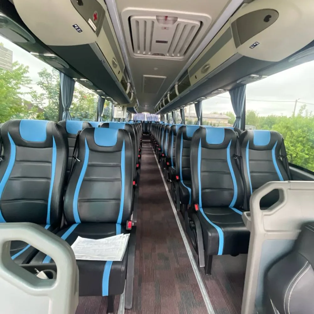 Туристический автобус Хайгер внутри - Bus Travel