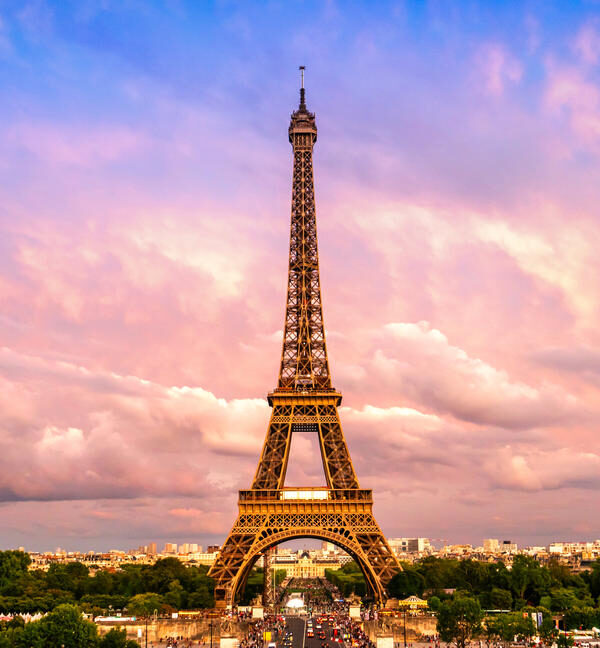 Beautiful,View,Of,Famous,Eiffel,Tower,In,Paris,,France.,Paris